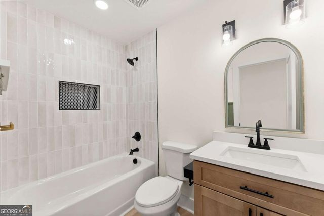 172 Llewellyn Street, Clarkesville, GA 30523