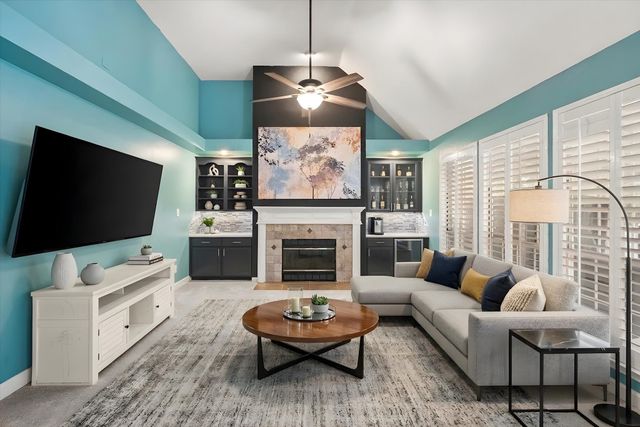 6211 Fox Hunt Drive, Arlington, TX 76001