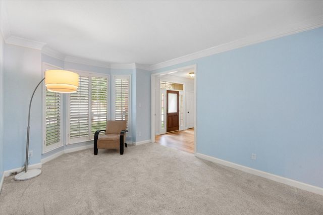 6211 Fox Hunt Drive, Arlington, TX 76001