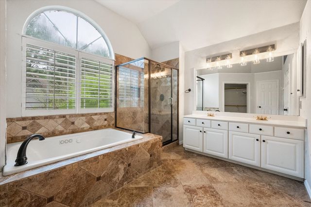 6211 Fox Hunt Drive, Arlington, TX 76001