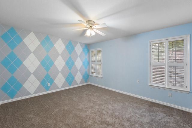 6211 Fox Hunt Drive, Arlington, TX 76001