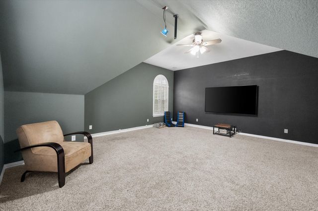 6211 Fox Hunt Drive, Arlington, TX 76001