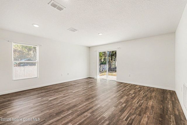 711 Darlington Avenue SW, Palm Bay, FL 32908