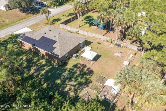 711 Darlington Avenue SW, Palm Bay, FL 32908