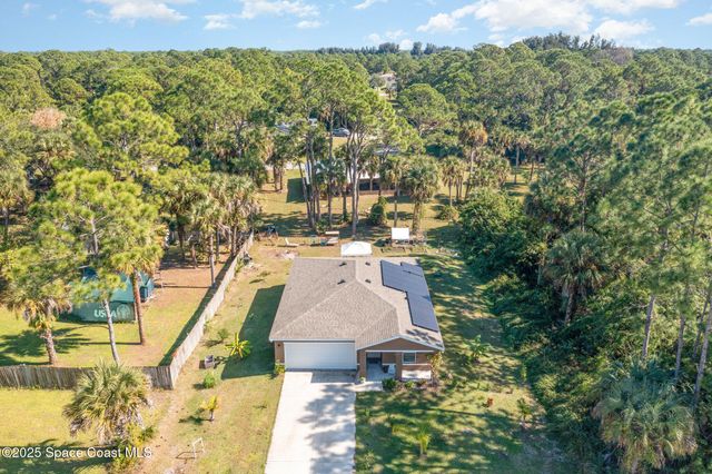 711 Darlington Avenue SW, Palm Bay, FL 32908