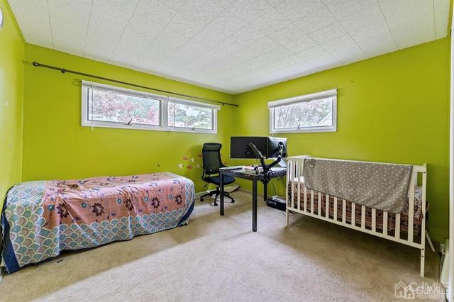 8 Kelly Street, Metuchen, NJ 08840