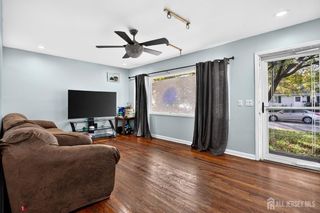 8 Kelly Street, Metuchen, NJ 08840