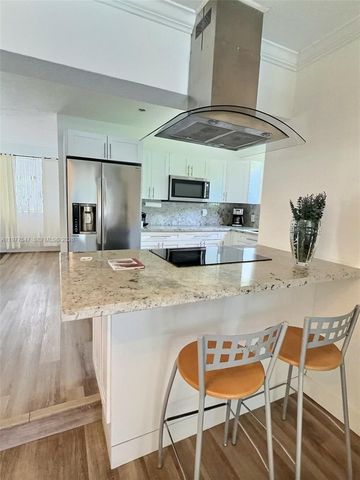 3911 SW 61st Ave, Miami, FL 33155