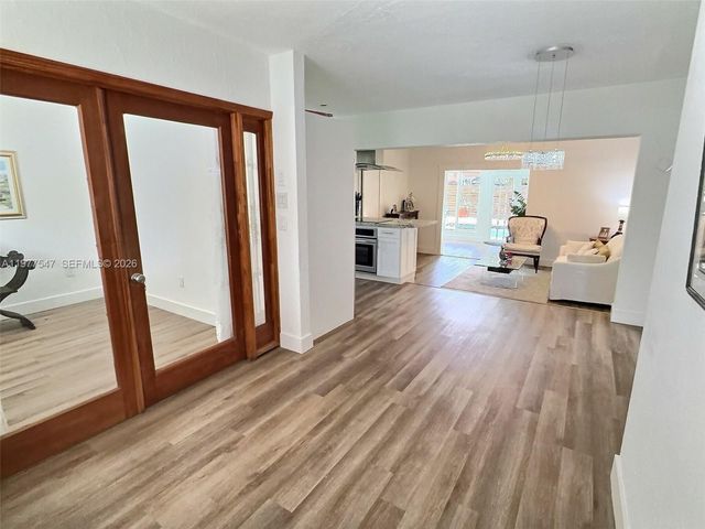 3911 SW 61st Ave, Miami, FL 33155