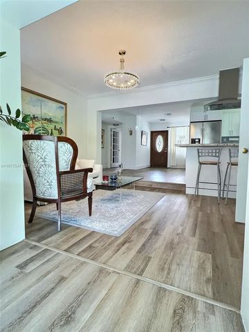 3911 SW 61st Ave, Miami, FL 33155