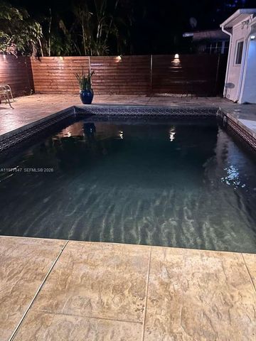 3911 SW 61st Ave, Miami, FL 33155