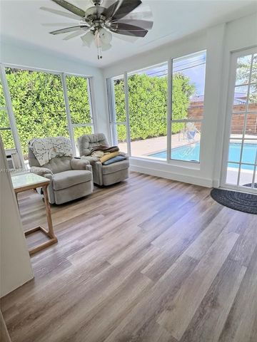 3911 SW 61st Ave, Miami, FL 33155