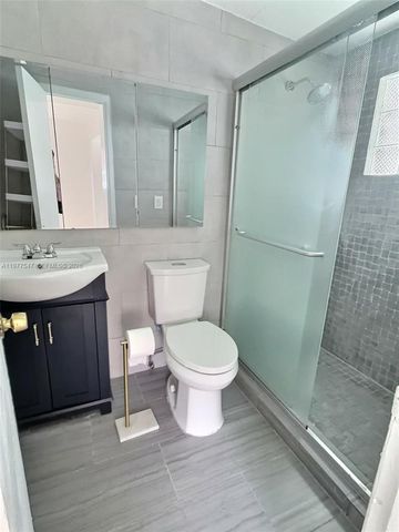 3911 SW 61st Ave, Miami, FL 33155