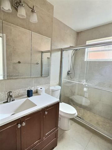 3911 SW 61st Ave, Miami, FL 33155