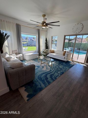 1507 E APOLLO Road, Phoenix, AZ 85042