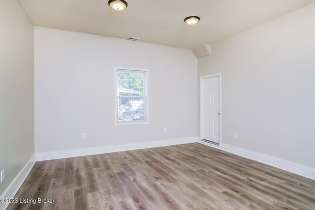 3409 Vermont Ave, Louisville, KY 40211