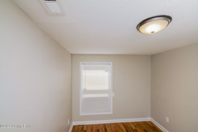 3409 Vermont Ave, Louisville, KY 40211