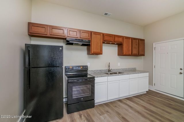 3409 Vermont Ave, Louisville, KY 40211