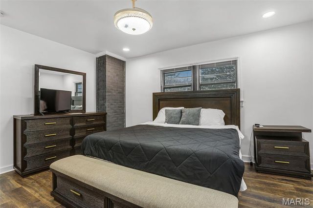 28 Oakleigh Drive, Belleville, IL 62223