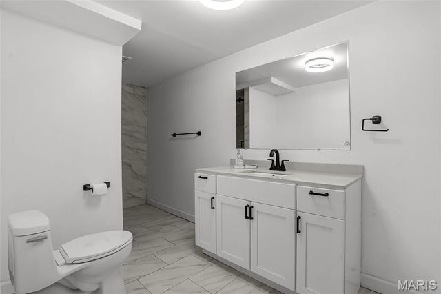 28 Oakleigh Drive, Belleville, IL 62223