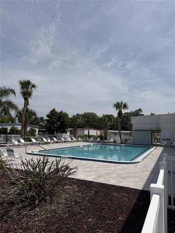 171 PARADISE N, Leesburg, FL 34788