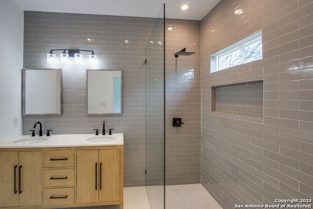 1491 Winding Creek Trail, Spring Branch, TX 78070