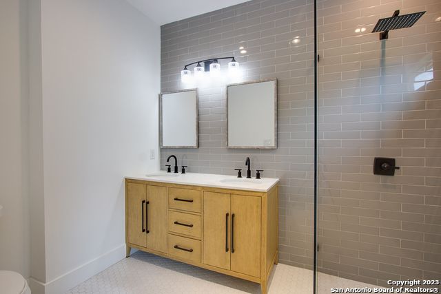 1491 Winding Creek Trail, Spring Branch, TX 78070