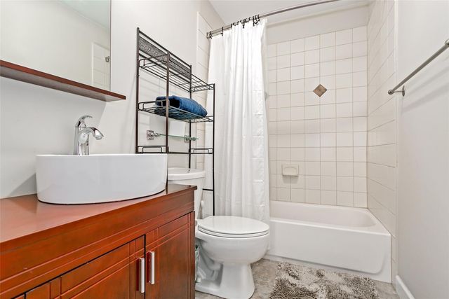 3314 Douglas Avenue 202, Dallas, TX 75219