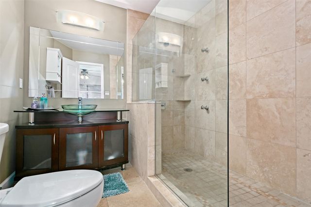 3314 Douglas Avenue 202, Dallas, TX 75219