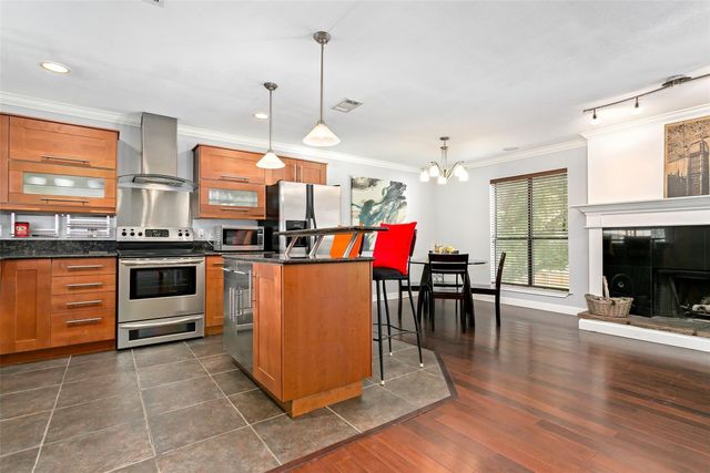 3314 Douglas Avenue 202, Dallas, TX 75219