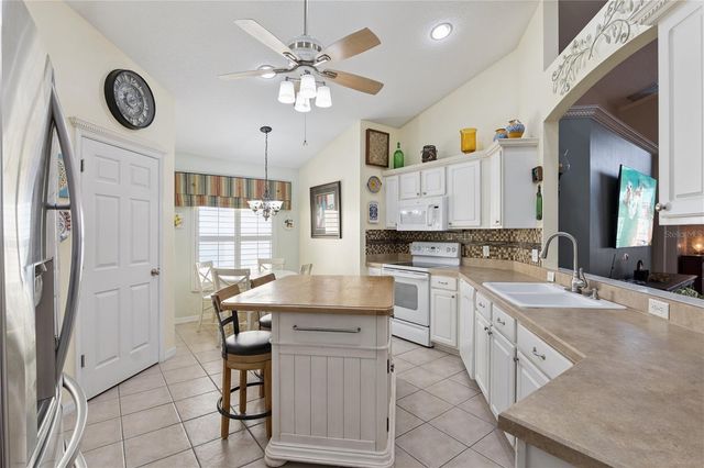 9943 HERON POINTE DRIVE, Orlando, FL 32832