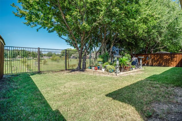 5604 Hummingbird Lane, Fairview, TX 75069