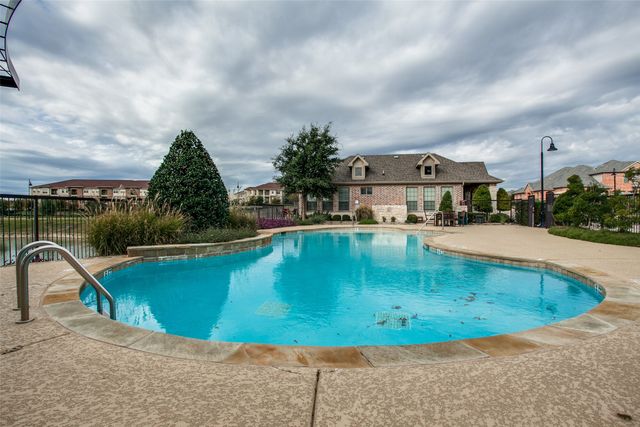 5604 Hummingbird Lane, Fairview, TX 75069