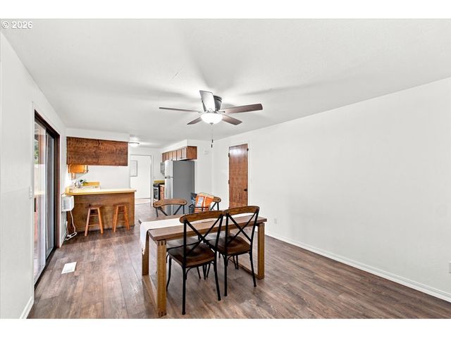 1617 BELMONT Ave, Albany, OR 97321