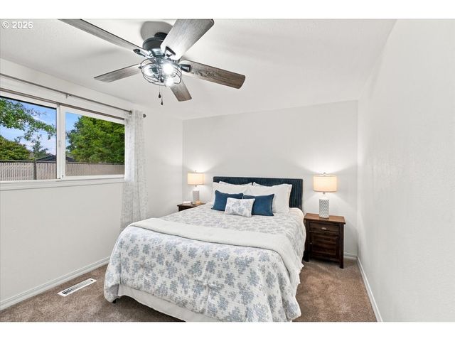 1617 BELMONT Ave, Albany, OR 97321