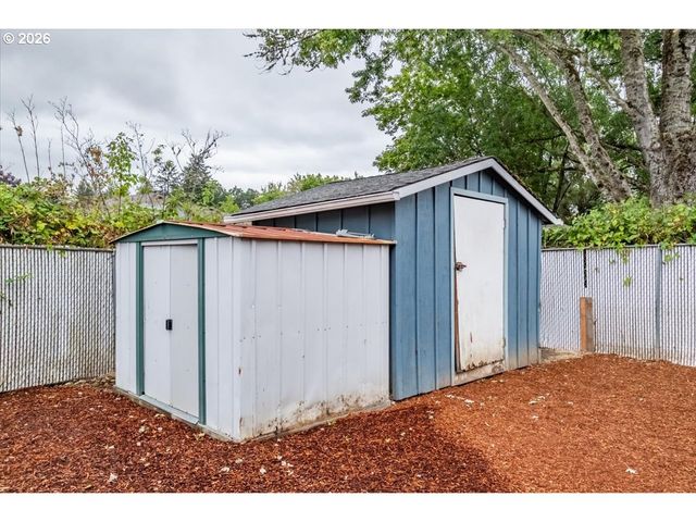1617 BELMONT Ave, Albany, OR 97321