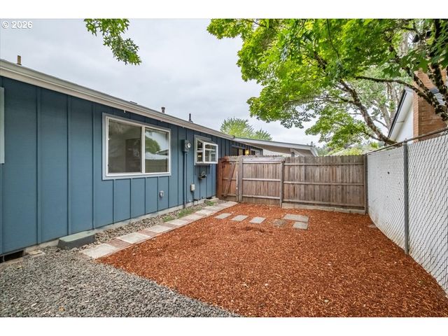 1617 BELMONT Ave, Albany, OR 97321