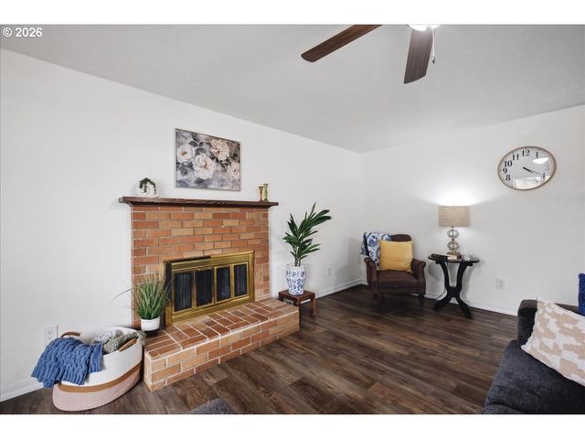 1617 BELMONT Ave, Albany, OR 97321