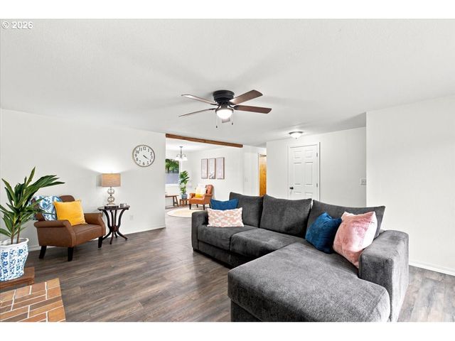 1617 BELMONT Ave, Albany, OR 97321