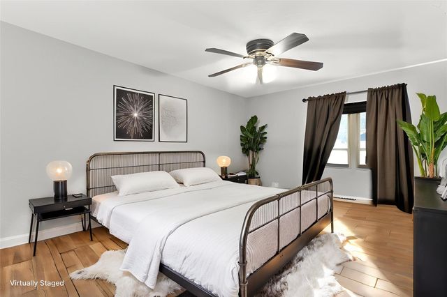 104 Dogwood Street, Lake Jackson, TX 77566