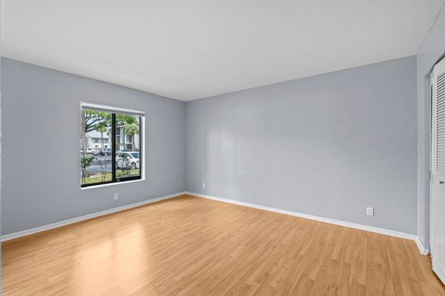1010 Green Pine Boulevard E1, West Palm Beach, FL 33409