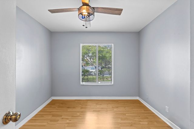 1010 Green Pine Boulevard E1, West Palm Beach, FL 33409