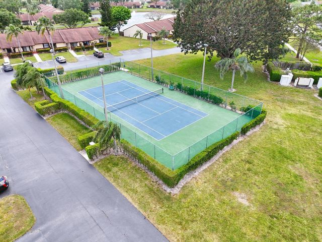 1010 Green Pine Boulevard E1, West Palm Beach, FL 33409
