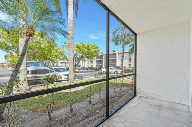 1010 Green Pine Boulevard E1, West Palm Beach, FL 33409