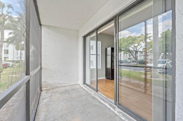 1010 Green Pine Boulevard E1, West Palm Beach, FL 33409