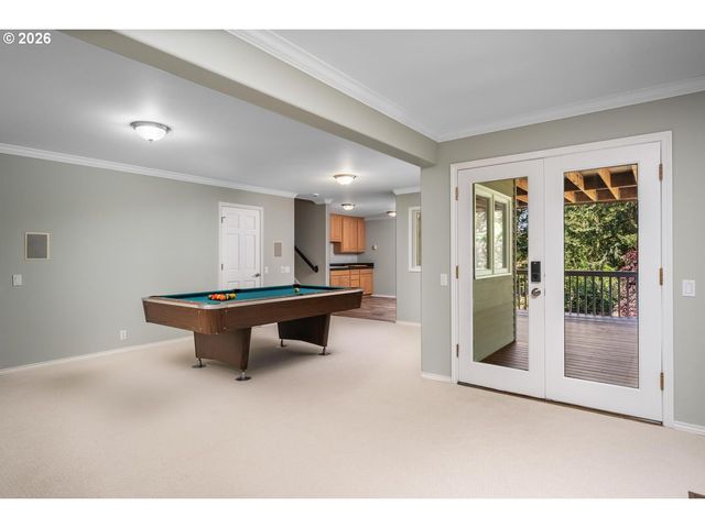 19042 35TH Pl, Lake Oswego, OR 97034