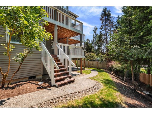 19042 35TH Pl, Lake Oswego, OR 97034
