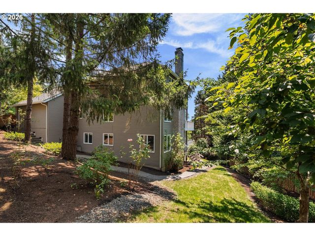 19042 35TH Pl, Lake Oswego, OR 97034