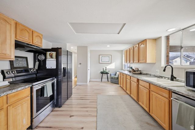 213 S 75 W, Farmington, UT 84025