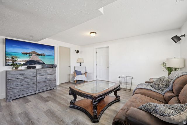 213 S 75 W, Farmington, UT 84025